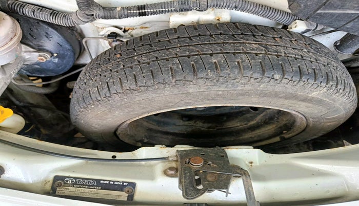 2012 Tata Nano LX, Petrol, Manual, 26,856 km, tyre