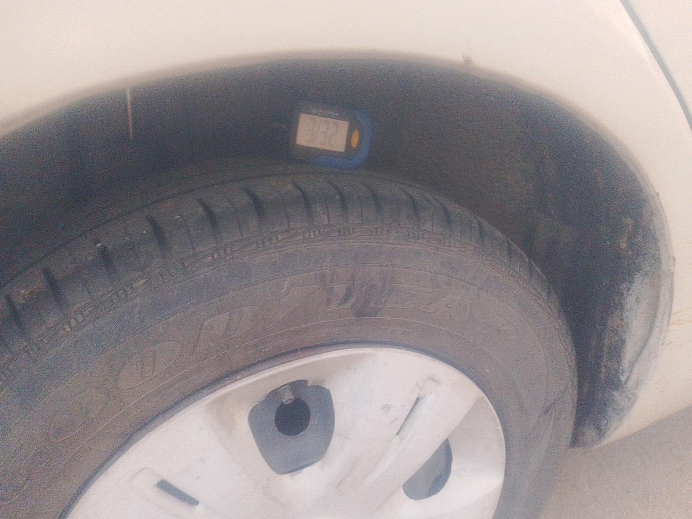 2012 Maruti Swift VDI, Diesel, Manual, 1,10,855 km, tyre