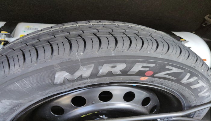 2023 Maruti New Wagon-R VXI CNG 1.0, Petrol, Manual, 26,768 km, tyre