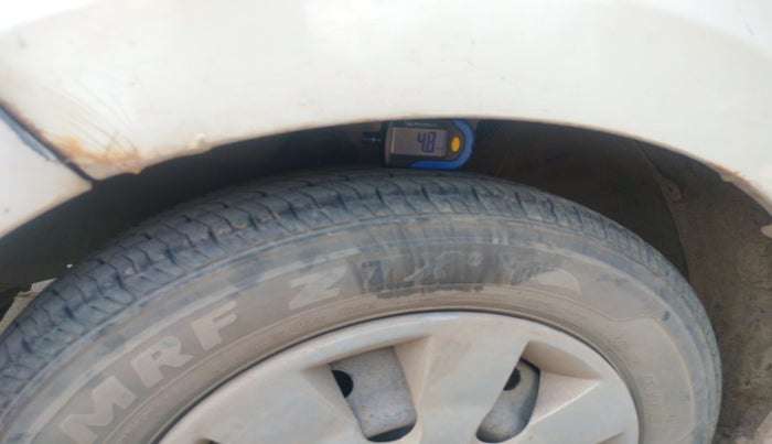 2010 Maruti A Star ZXI, Petrol, Manual, 1,11,780 km, tyre