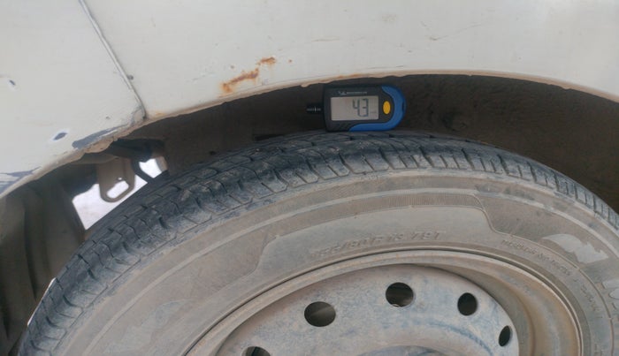 2010 Maruti A Star ZXI, Petrol, Manual, 1,11,780 km, tyre