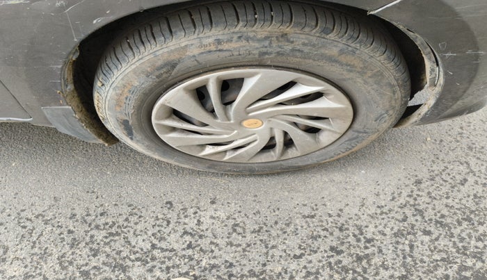 2015 Maruti Ertiga VDI, Diesel, Manual, 1,20,158 km, tyre