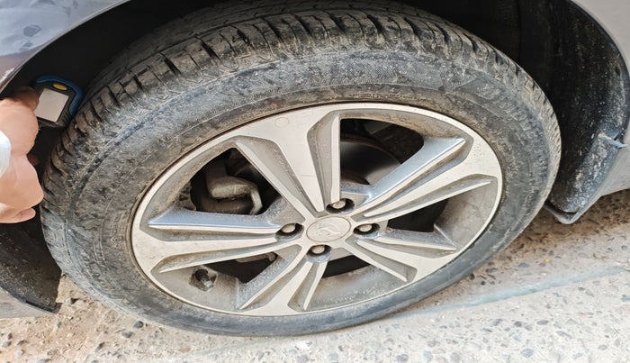 2018 Hyundai Verna 1.6 VTVT SX, Petrol, Manual, 15,324 km, tyre