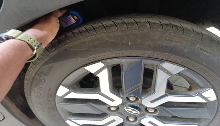 2024 Hyundai EXTER SX(O) CONNECT 1.2 AMT DUAL TONE, Petrol, Automatic, 6,639 km, tyre