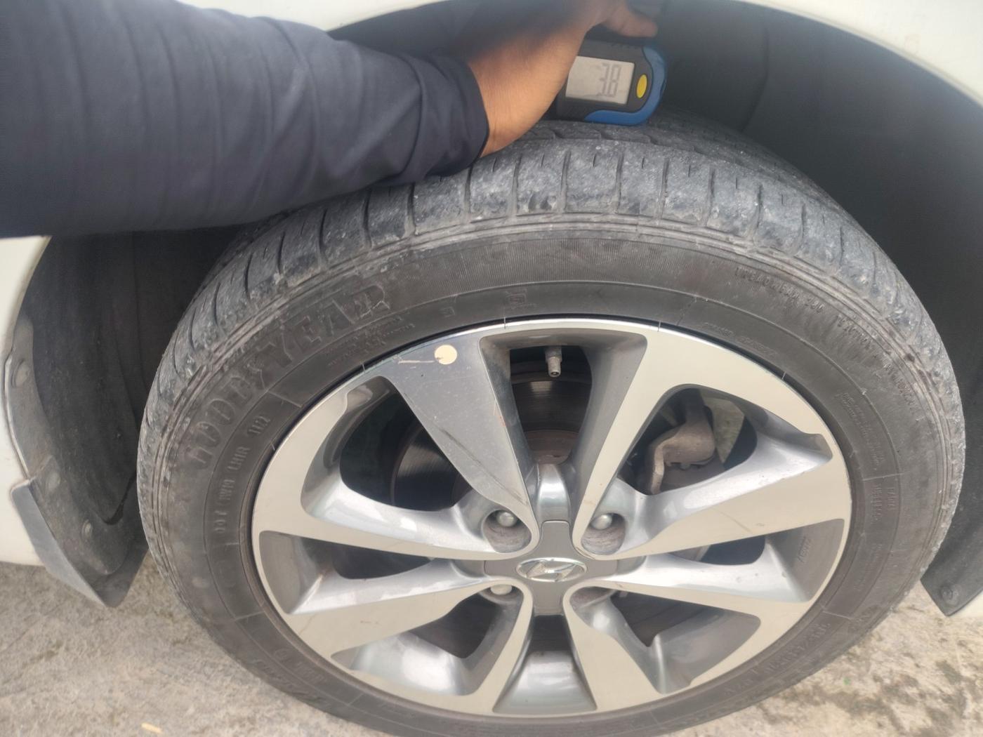 2017 Hyundai Elite i20 ASTA 1.4 CRDI (O), Diesel, Manual, 55,000 km, tyre
