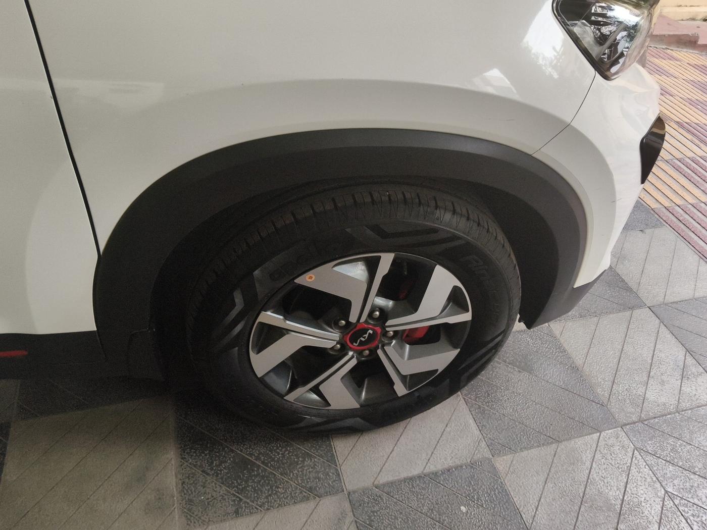 2022 KIA SONET GTX PLUS 1.5, Diesel, Manual, 29,500 km, tyre