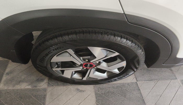 2022 KIA SONET GTX PLUS 1.5, Diesel, Manual, 29,111 km, tyre