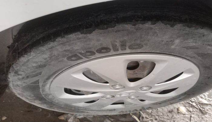 2011 Hyundai i10 MAGNA 1.2, Petrol, Manual, 96,887 km, tyre