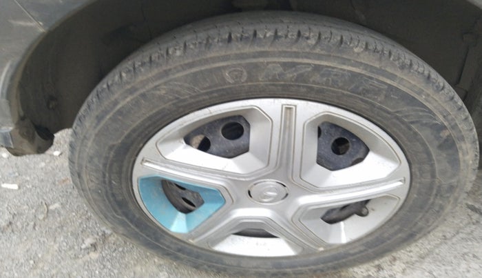 2022 Tata NEXON EV XM, Electric, Automatic, 64,237 km, tyre