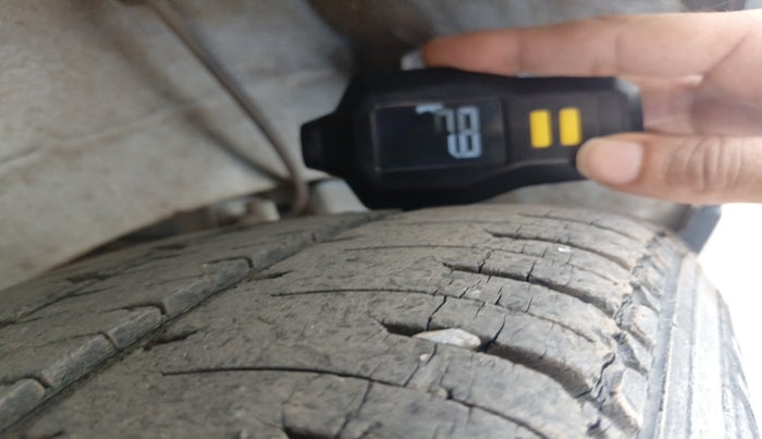 2016 Mahindra Kuv100 K6 5 STR, Petrol, Manual, 2,25,000 km, tyre