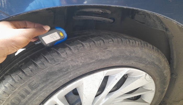 2022 Maruti Ertiga VXI CNG, Petrol, Manual, 24,500 km, tyre