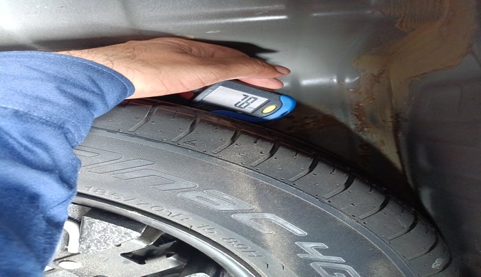 2022 Tata PUNCH ADVENTURE MT, Petrol, Manual, 80,577 km, tyre