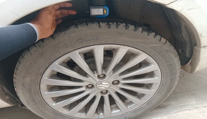 2016 Maruti Ciaz ZXI+ AT, Petrol, Automatic, 88,755 km, tyre