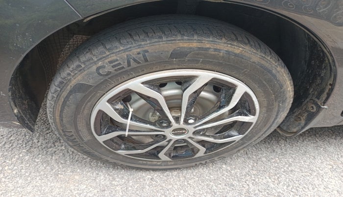 2019 Hyundai GRAND I10 NIOS ERA 1.2 KAPPA VTVT, Petrol, Manual, 1,10,405 km, tyre
