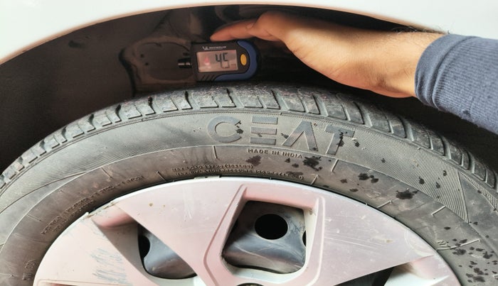 2014 Hyundai Xcent S 1.2, Petrol, Manual, 95,555 km, tyre
