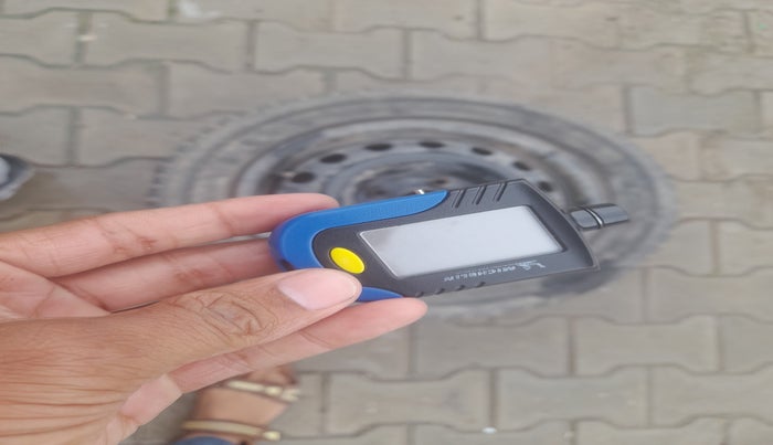 2010 Hyundai i20 MAGNA 1.2, Petrol, Manual, 1,07,700 km, tyre