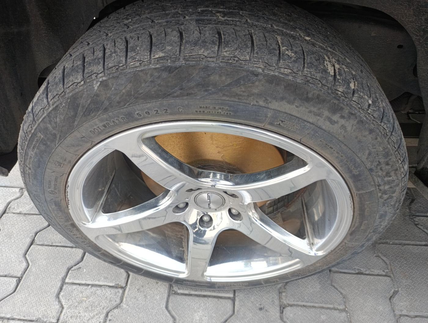 2023 Mahindra BOLERO NEO N 8, Diesel, Manual, 32,774 km, tyre