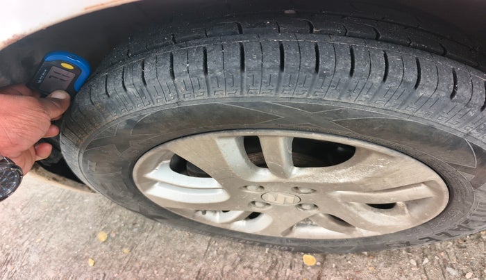 2013 Maruti Swift Dzire ZDI, Diesel, Manual, 1,46,407 km, tyre