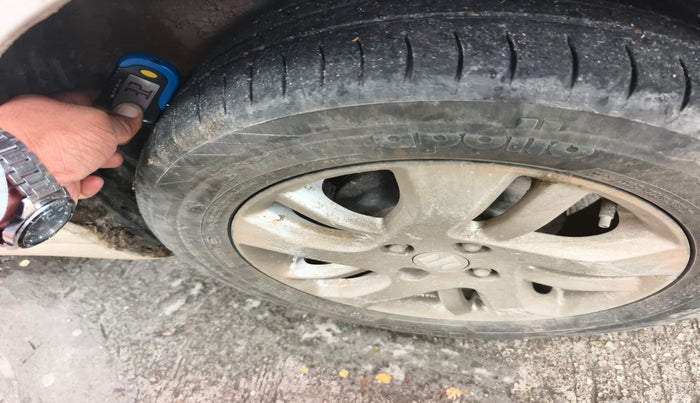 2013 Maruti Swift Dzire ZDI, Diesel, Manual, 1,46,407 km, tyre