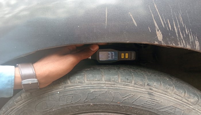 2013 Maruti Alto 800 LXI CNG, Petrol, Manual, 1,05,017 km, tyre