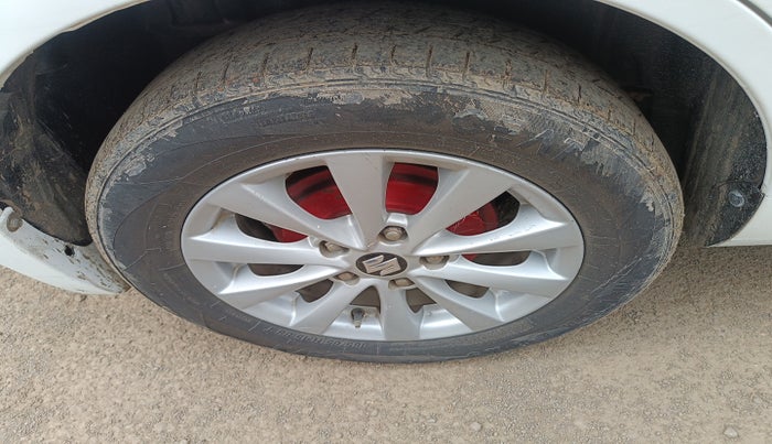2015 Maruti Ertiga VDI, Diesel, Manual, 1,58,636 km, tyre