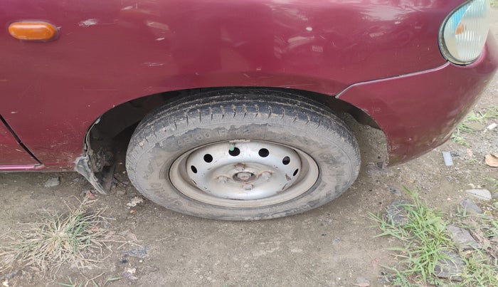 2011 Maruti Alto LXI CNG, Petrol, Manual, 81,842 km, tyre