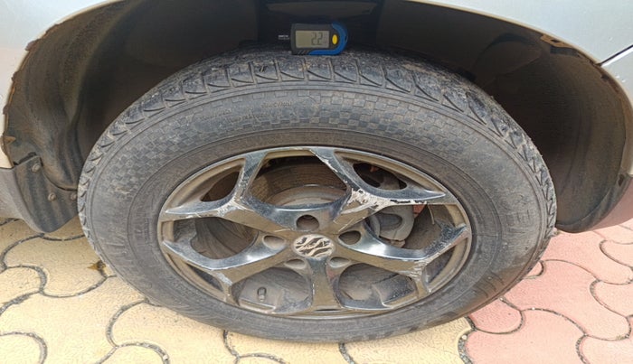 2013 Renault Duster RXL PETROL, Petrol, Manual, 5,465 km, tyre