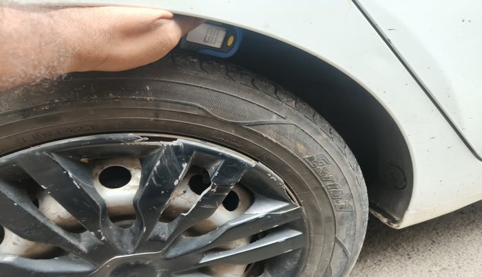 2019 Hyundai XCENT PRIME T  VTVT PLUS  CNG, Petrol, Manual, 1,60,068 km, tyre