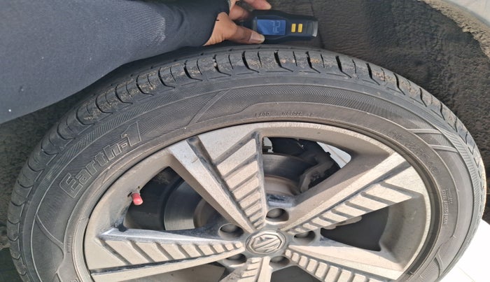 2021 MG ZS EV EXCLUSIVE, Electric, Automatic, 13,51,000 km, tyre