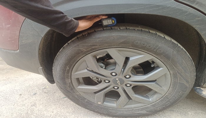 2024 KIA SELTOS  HTX 1.5 PETROL MT, Petrol, Manual, 8,500 km, tyre