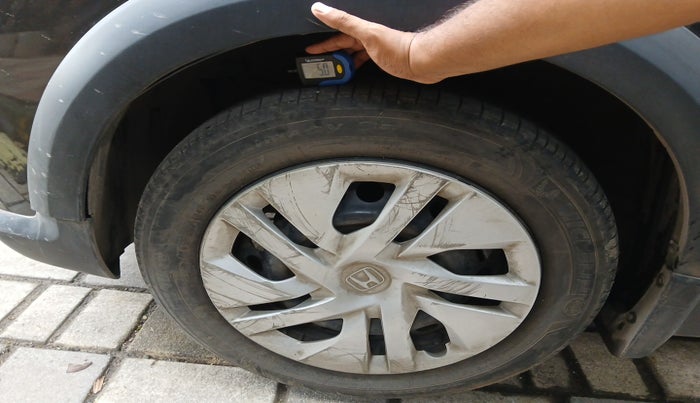 2017 Honda WR-V 1.5L I-DTEC S MT, Diesel, Manual, 27,900 km, tyre