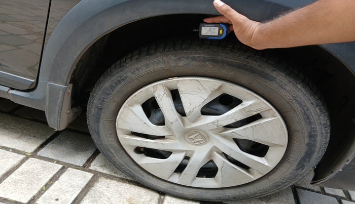 2017 Honda WR-V 1.5L I-DTEC S MT, Diesel, Manual, 27,900 km, tyre