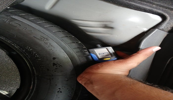 2017 Honda WR-V 1.5L I-DTEC S MT, Diesel, Manual, 27,900 km, tyre