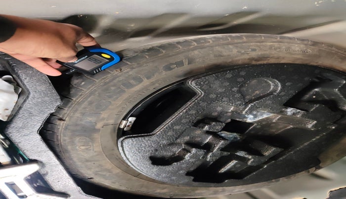 2017 Maruti Ciaz ZETA 1.4  AT PETROL, Petrol, Automatic, 66,617 km, tyre