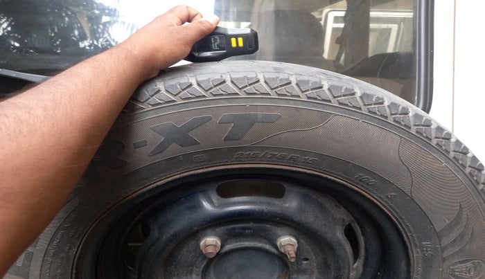 2014 Mahindra Bolero ZLX BS-III, Diesel, Manual, 1,61,022 km, tyre
