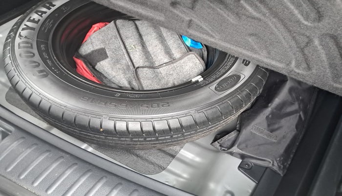 2019 KIA SELTOS HTX 1.5 DIESEL, Diesel, Manual, 39,950 km, tyre