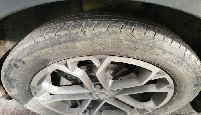 2021 Skoda KUSHAQ STYLE 1.0L TSI AT, Petrol, Automatic, 30,687 km, tyre