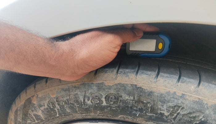 2019 Maruti Swift VXI, Petrol, Manual, 65,000 km, tyre