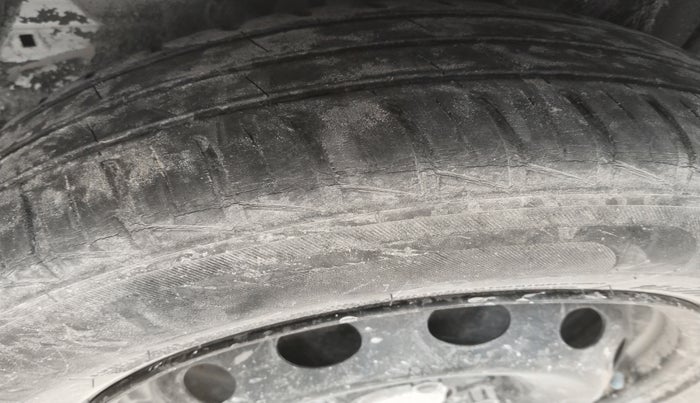 2022 Tata Tiago XM CNG, Petrol, Manual, 60,000 km, tyre