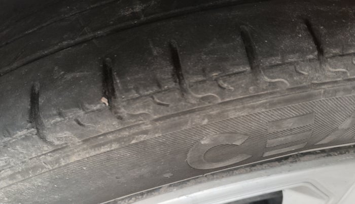 2022 Tata Tiago XM CNG, Petrol, Manual, 60,000 km, tyre