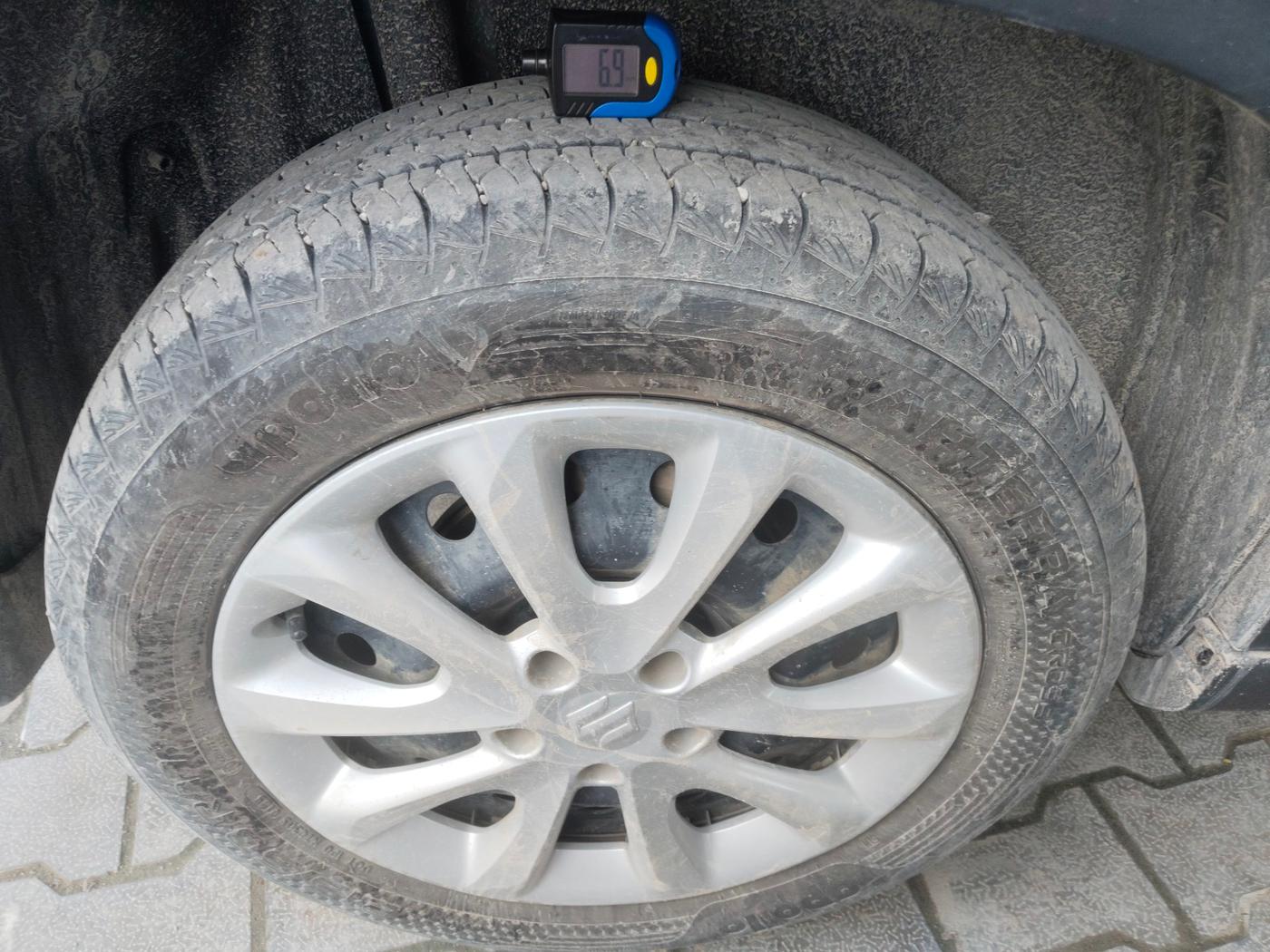 2025 Maruti Grand Vitara DELTA SMART HYBRID, Petrol, Manual, 13,286 km, tyre