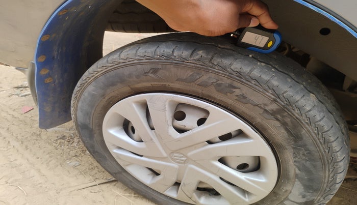 2024 Maruti Eeco 7 STR STD 1.2, Petrol, Manual, 32,147 km, tyre