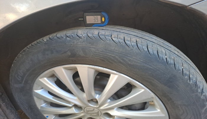 2018 Maruti Ciaz ZETA DIESEL 1.3, Diesel, Manual, 1,71,727 km, tyre