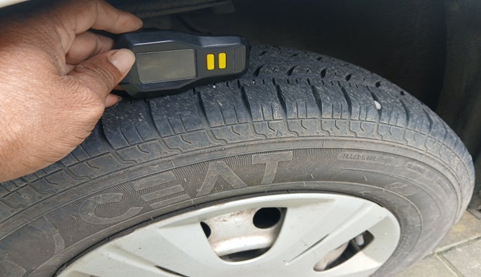 2012 Maruti Swift Dzire LDI, Diesel, Manual, 1,23,219 km, tyre