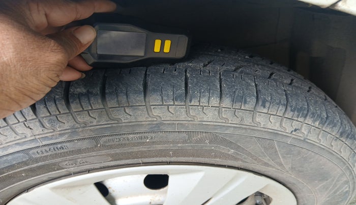 2012 Maruti Swift Dzire LDI, Diesel, Manual, 1,23,219 km, tyre