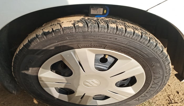2015 Maruti Wagon R 1.0 VXI, Petrol, Manual, 51,127 km, tyre