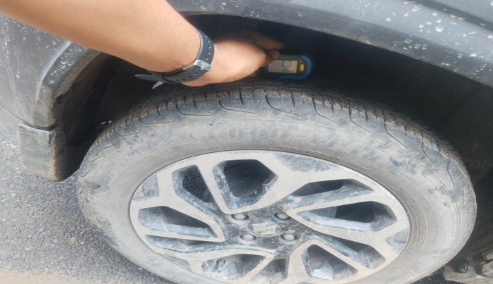 2023 Maruti FRONX ALPHA 1.0L TURBO 6 AT, Petrol, Automatic, 33,972 km, tyre