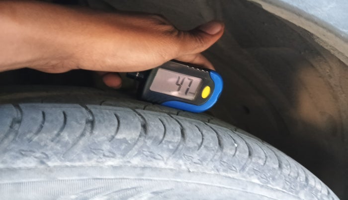 2024 Maruti XL6 ALPHA PLUS AT, Petrol, Automatic, 9,963 km, tyre