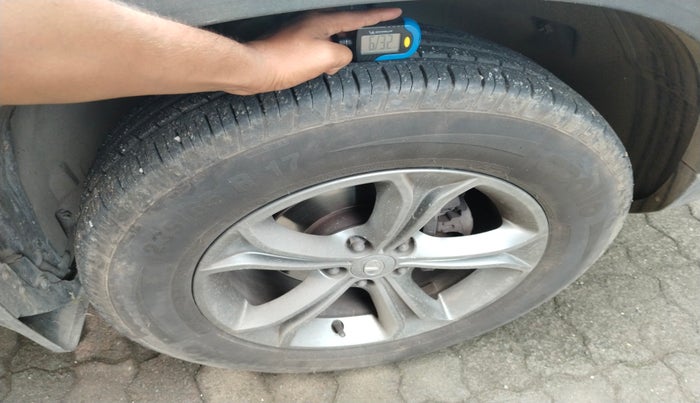 2021 Tata Harrier XZA 2.0L, Diesel, Automatic, 34,667 km, tyre