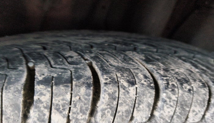 2016 Hyundai Elite i20 SPORTZ 1.2, Petrol, Manual, 72,895 km, tyre